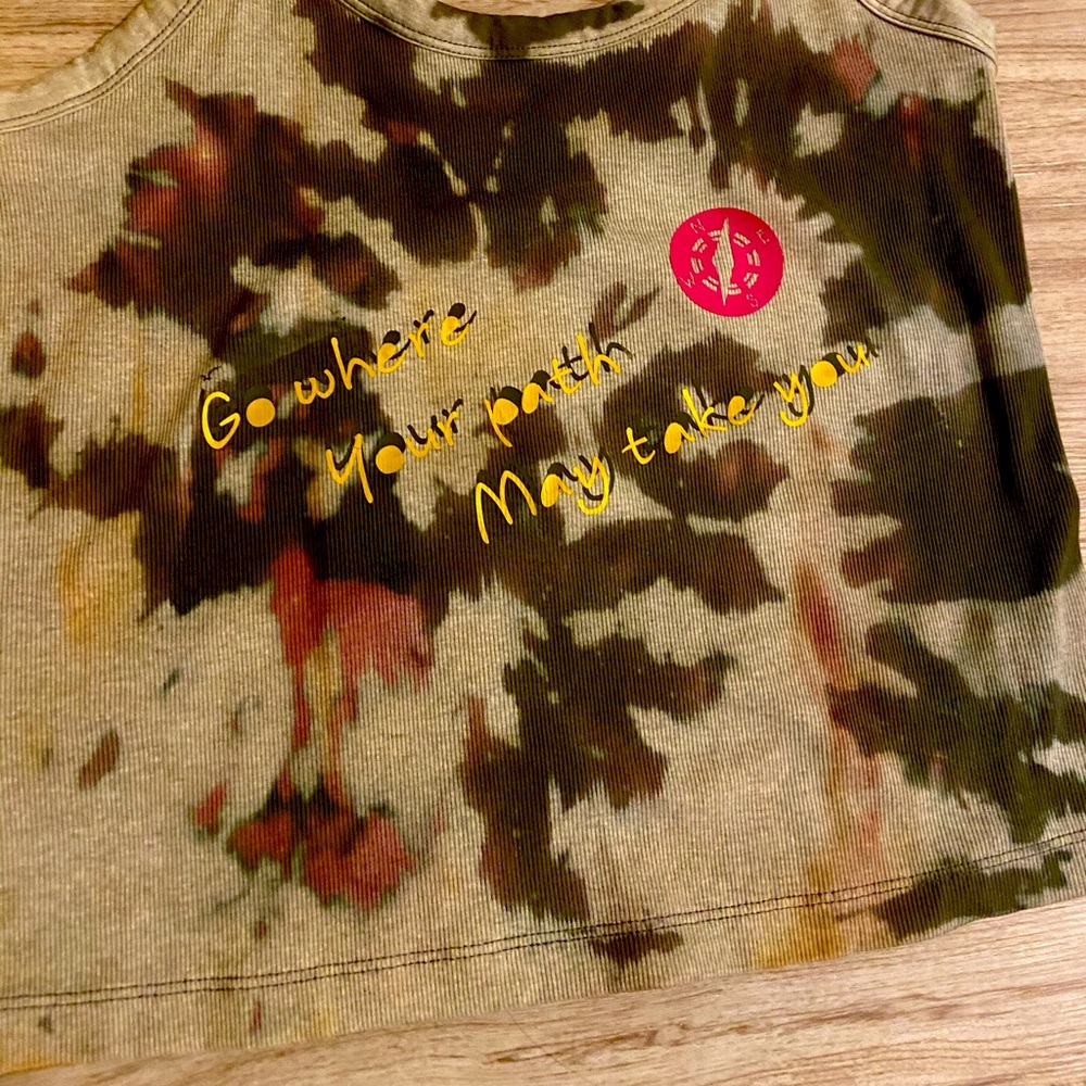 Green tank tie dye